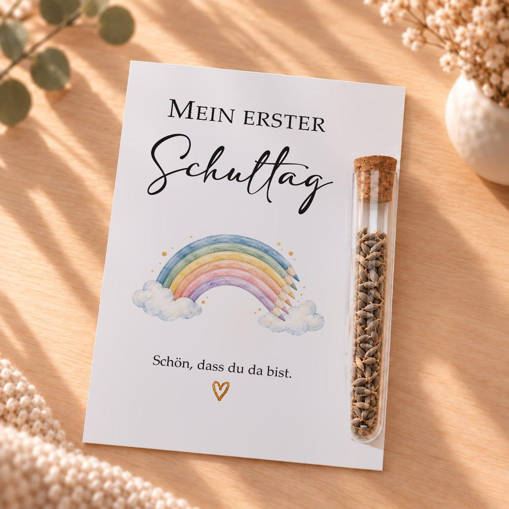Gastgeschenk zur Einschulung mit Blumensamen: Karte mit Buntstift-Regenbogen und Röhrchen