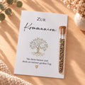 Gastgeschenk zur Kommunion mit Blumensamen: Karte mit Lebensbaum und Röhrchen