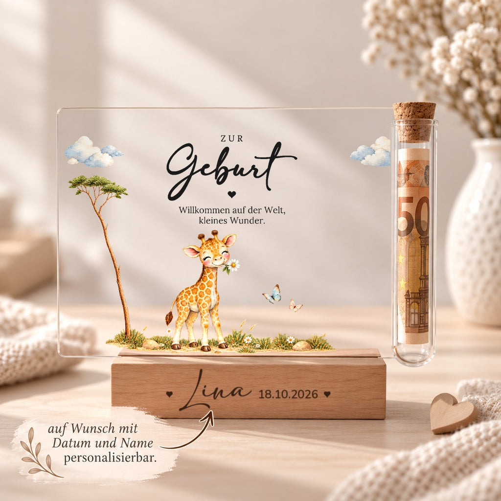 Geschenk zur Geburt personalisiert: Holzsockel mit Name und Geburtsdatum, Acryl-Aufsteller Giraffe