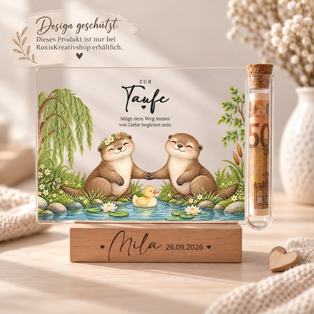 Acryl-Aufsteller zur Taufe mit Ottern am Fluss, eigenes Design von RoxisKreativShop