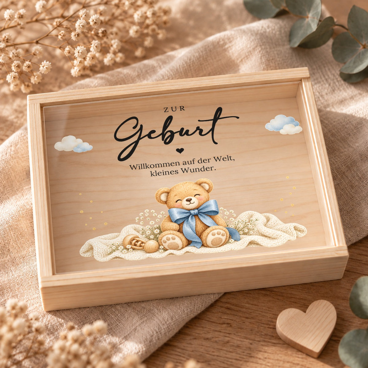 Geschlossene Holzkiste zur Geburt mit bedrucktem Acryl-Schiebedeckel, Teddy