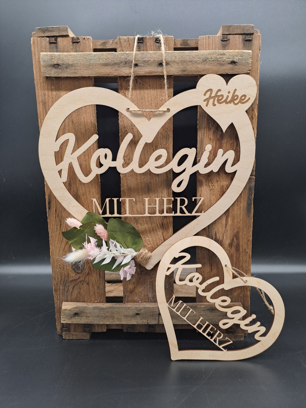 Personalisiertes Holzherz als Abschiedsgeschenk für Kollegin – Bild 4