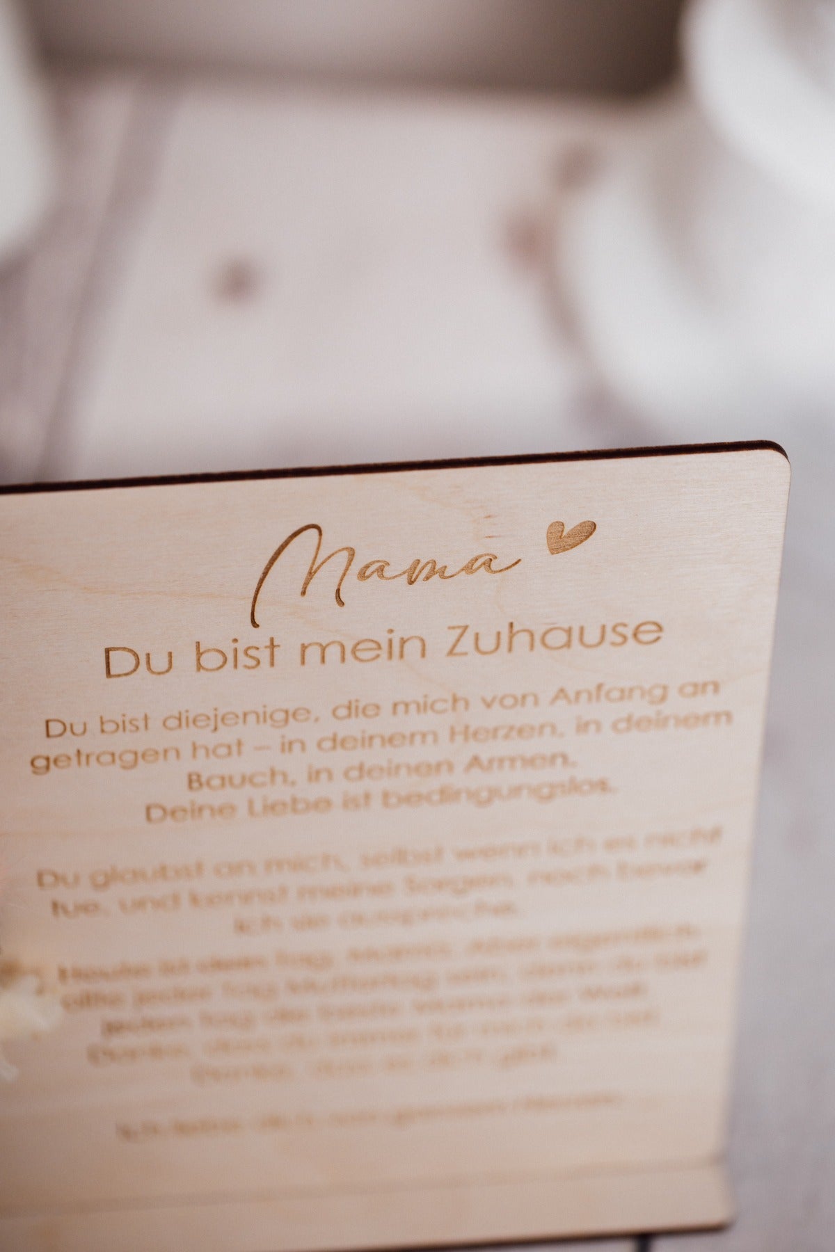 Personalisierter Holzaufsteller zum Muttertag – Produktbild 3