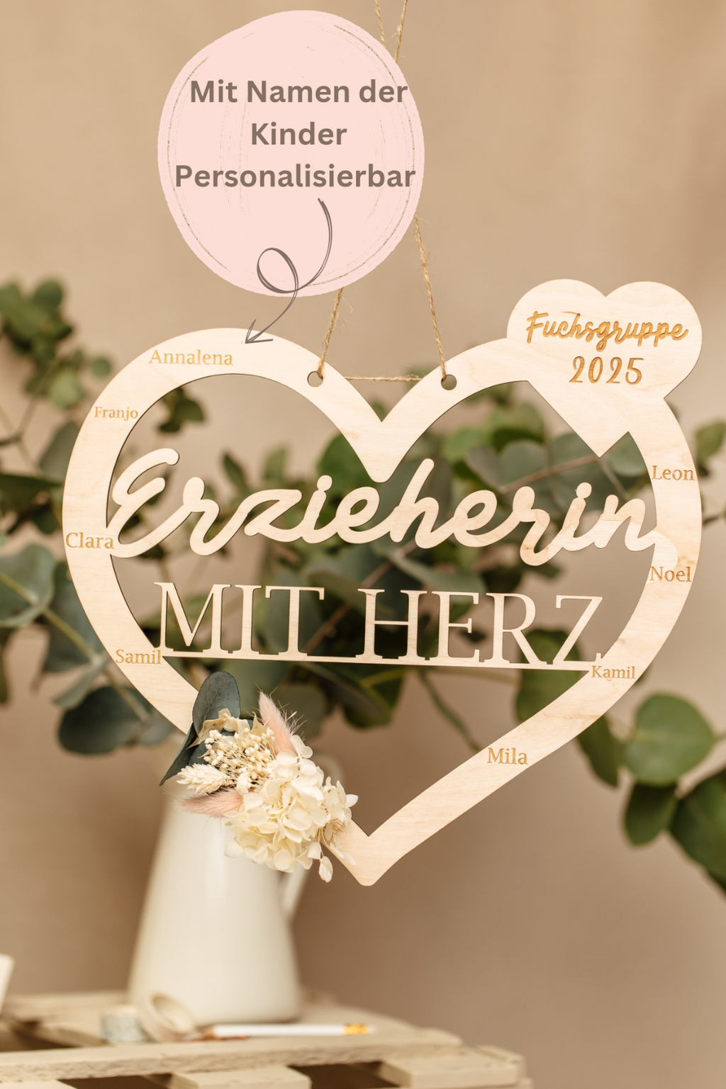Personalisiertes Holzherz als Abschiedsgeschenk für Erzieherin – Produktbild 2
