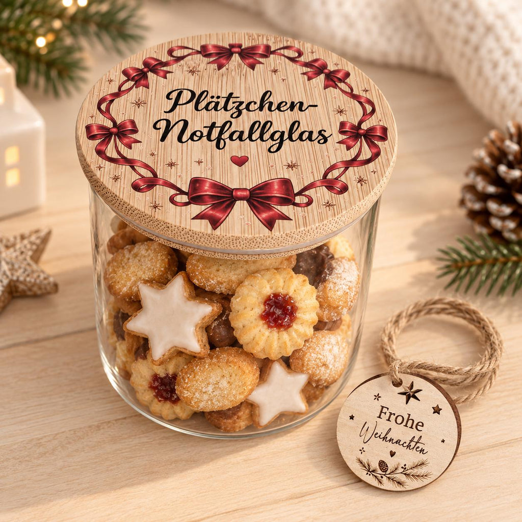 Plätzchen-Notfallglas mit roten Schleifen, gefüllt mit Spritzgebäck und Sternen