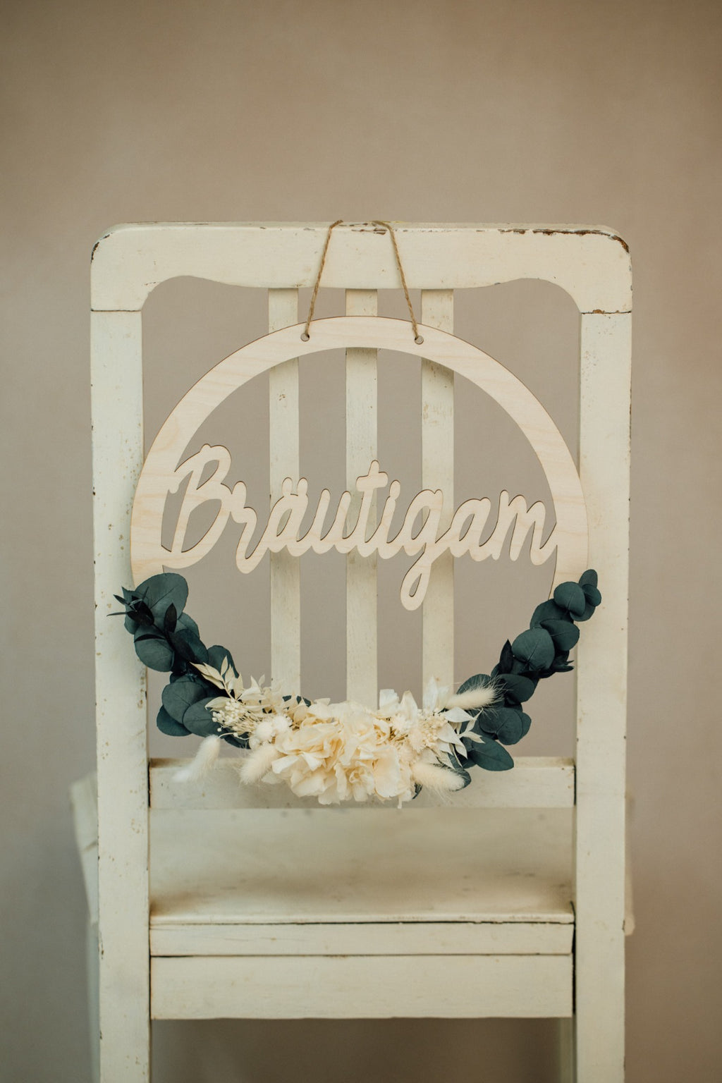 Stuhlschilder aus Holz für die Hochzeit – Produktbild 8
