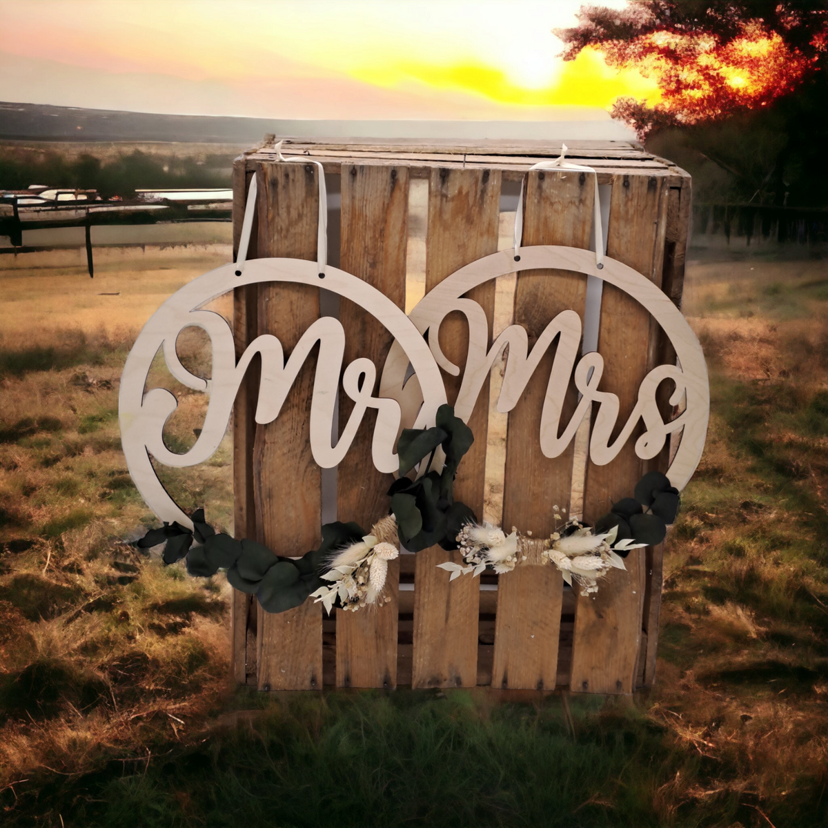 Stuhlschilder aus Holz für die Hochzeit – Produktbild 4