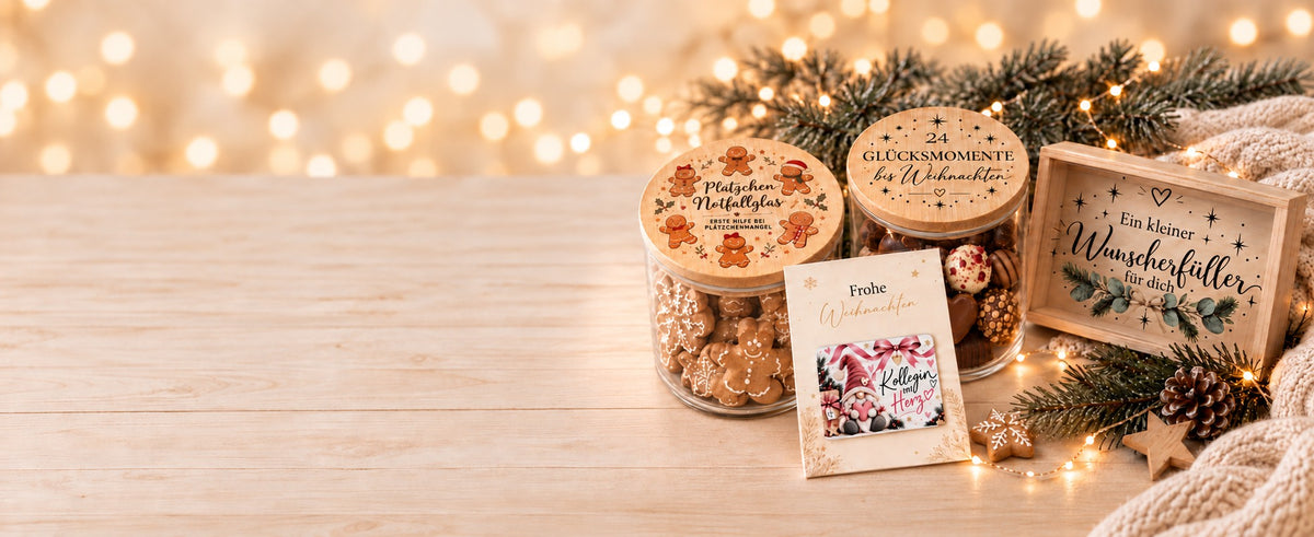Personalisierte Weihnachtsgeschenke: Plätzchen-Notfallglas, Adventskalender im Glas, Magnetkarte für die Kollegin und Wunscherfüller